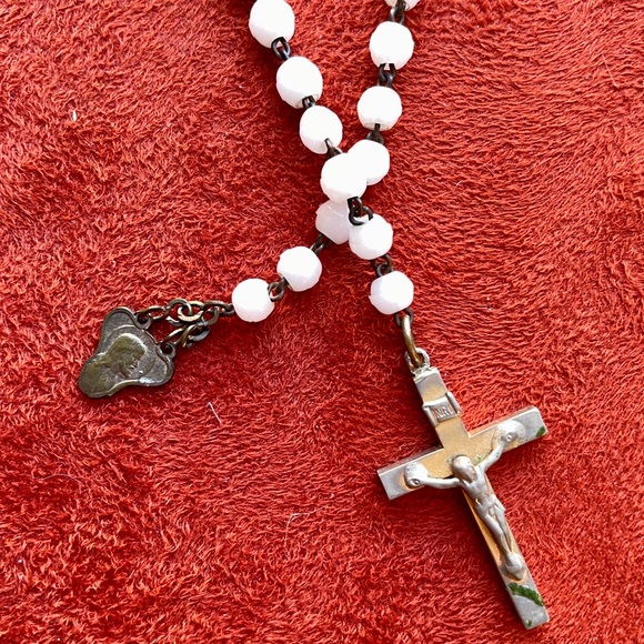 Beautiful Reworked Artisan VINTAGE ROSARY Lariat Style NECKLACE O/S - Picture 9 of 12